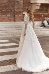 Verona Collection - Nelly